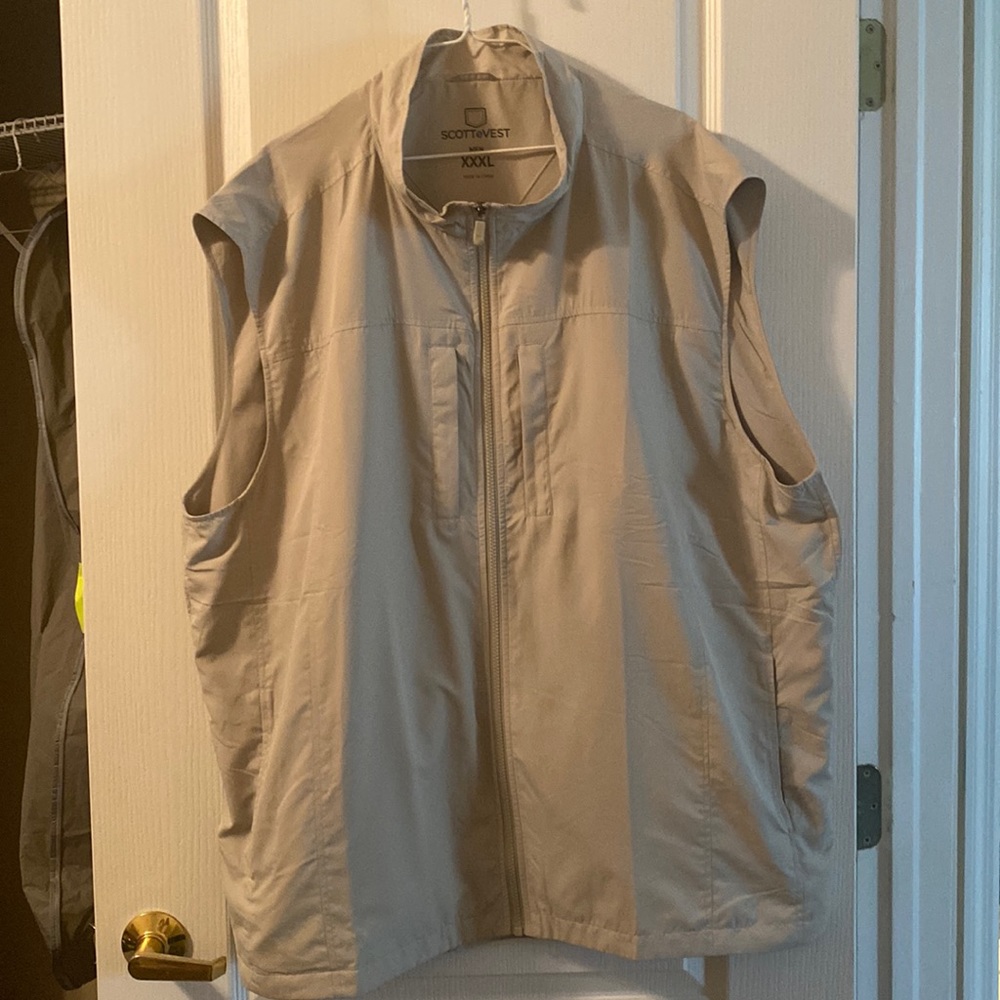 NWOT Mens XXL Vest